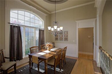 928 SW Raintree Dr, Lees Summit, MO 64082 - photo 4