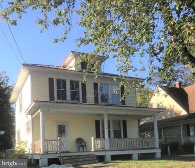 208 Hawthorn St, Colonial Beach, VA 22443 - photo 2