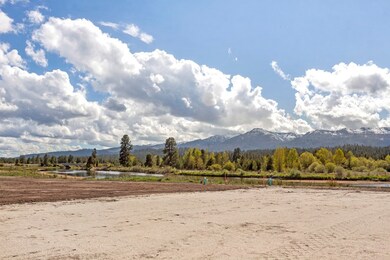 Awesome Views of West Mountain Range