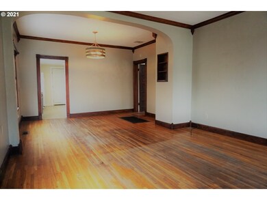 620 SW 5th St, Pendleton, OR 97801 - photo 3