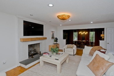 120 Scenic View Dr, Middletown, CT 06457 - photo 2