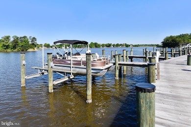 7114 Whitlow Ln, Glen Burnie, MD 21060 - photo 2