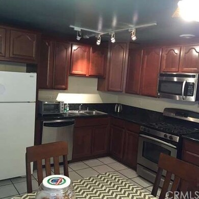 Remodeled Kitchen, Granite Counters, Stainless Steel Appliances!