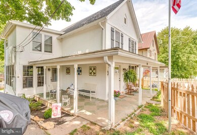 215 2nd St, Shenandoah Junction, WV 25442 - photo 3