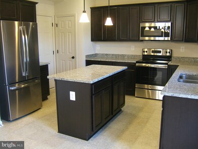 35277 Gosling Ln, Locust Grove, VA 22508 - photo 5