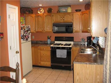 453 Clearwater Blvd, Whiteland, IN 46184 - photo 5