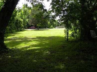 701 W Hanna St, Denison, TX 75020 - photo 6