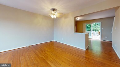 1952 Winslow Ct, Woodbridge, VA 22191 - photo 5