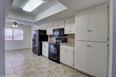 c Kitchen 1