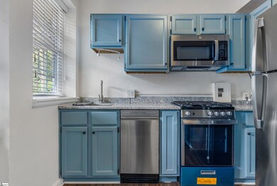 601 Cleveland St unit 12A, Greenville, SC 29601 - photo 3