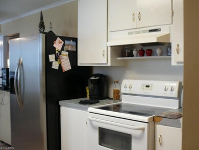 1439 Winslow Ave, Asheboro, NC 27205 - photo 5