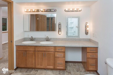 Master Bathroom_DMD_1097-SMALL