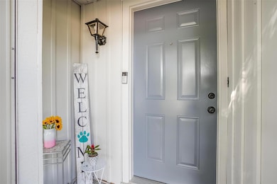 913 Madrid St, Hurst, TX 76053 - photo 4