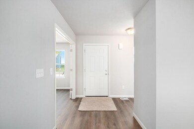 STG143-i2280-Foyer