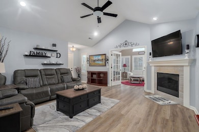 814 E Kings Mead Cir unit #-19