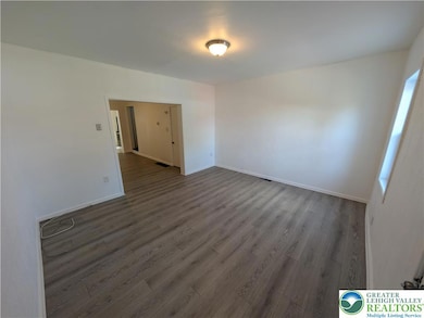 730 N Brick St, Allentown, PA 18102 - photo 2