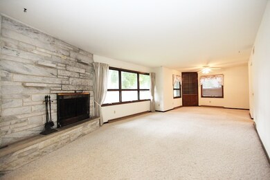 2703 Esser St, Cross Plains, WI 53528 - photo 4