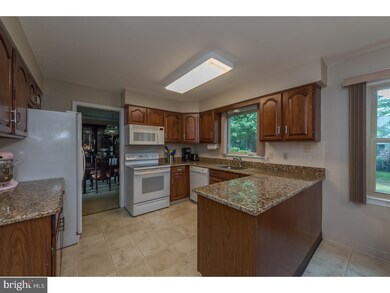 12 Pheasant Run Dr, Wilmington, DE 19810 - photo 2