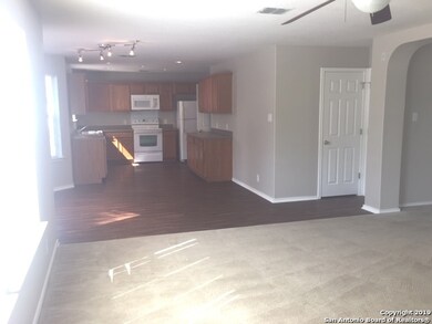 4006 Chinkapin Oak, San Antonio, TX 78223 - photo 4