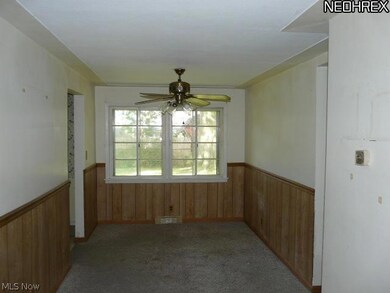 4875 Elmwood Dr, Sheffield Lake, OH 44054 - photo 6