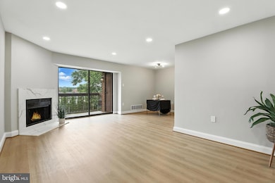 114 Mountain Rd unit 2C, Glen Burnie, MD 21060 - photo 4