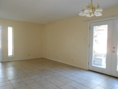 523 Tomahawk Trail, Kerrville, TX 78028 - photo 3