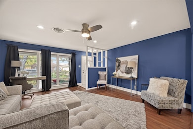 819 S 4th St, La Porte, TX 77571 - photo 4