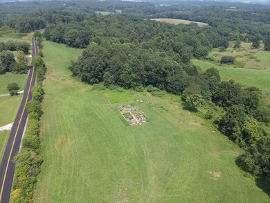 1241 Bell Rd, Crossville, TN 38571 - photo 2