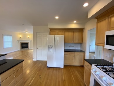 378 Washington St unit 378, Winchester, MA 01890 - photo 4