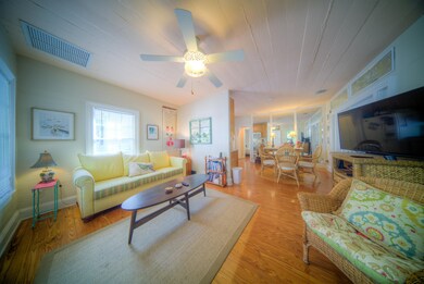 11 Nassau Ln-01