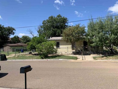 1520 Maryland Ave, Laredo, TX 78040 - photo 3