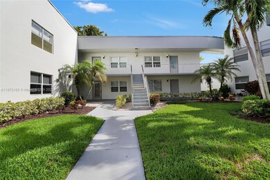 608 Normandy Ln unit M, Delray Beach, FL 33484 - photo 2