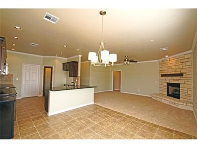 1959 Glenbrook Dr, Shawnee, OK 74804 - photo 4