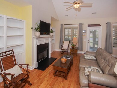Spacious Living Rom