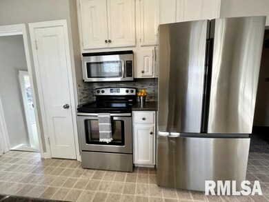 1115 Berg Place, Davenport, IA 52804 - photo 6