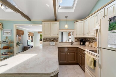 107 Meadowcrest Dr, Bedford, NH 03110 - photo 6