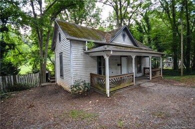 415 W Sharpe St, Statesville, NC 28677 - photo 2