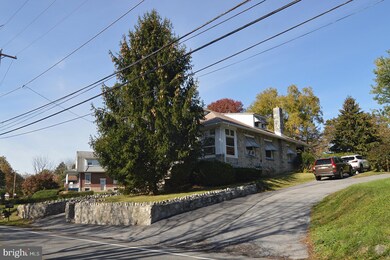 823 Leiszs Bridge Rd, Reading, PA 19605 - photo 6