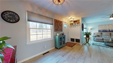 Front Entrance & Dining Area