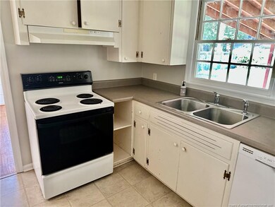 416 Northview Dr, Fayetteville, NC 28303 - photo 7