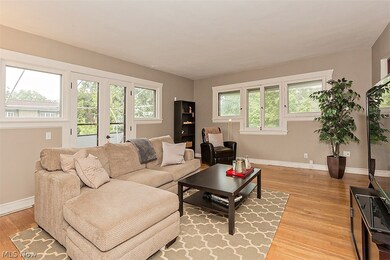 2577 Overlook Rd unit 5, Cleveland, OH 44106 - photo 2