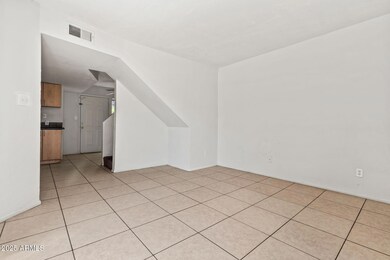 1742 E Pepper Cir unit 2, Mesa, AZ 85203 - photo 3