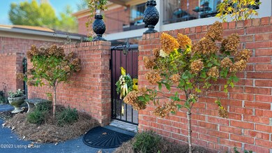 402 Forest Park Rd-2