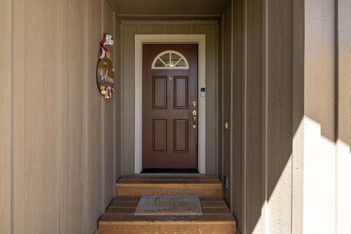 2969 SW Obsidian Ln, Redmond, OR 97756 - photo 3