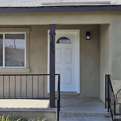 145 T St, Bakersfield, CA 93304 - photo 2