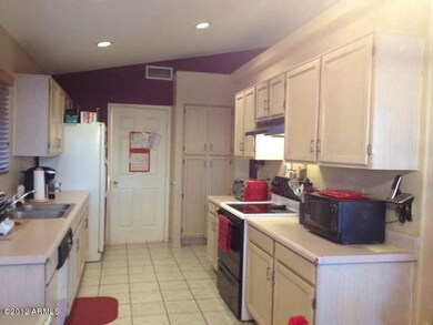 KITCHEN2-REDROCK