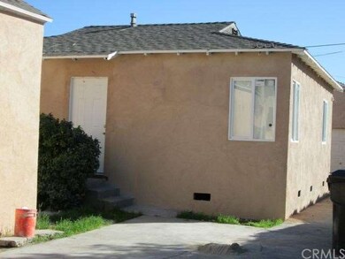 Rear house is a 2 Bedroom, 1 Bath.