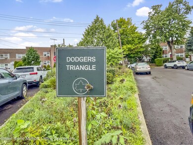 11 Hodges Pl