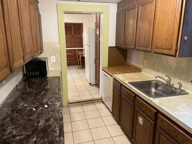 9 Guinan St unit 2, Waltham, MA 02451 - photo 3