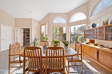 Chickadee Front Dining Area facing front